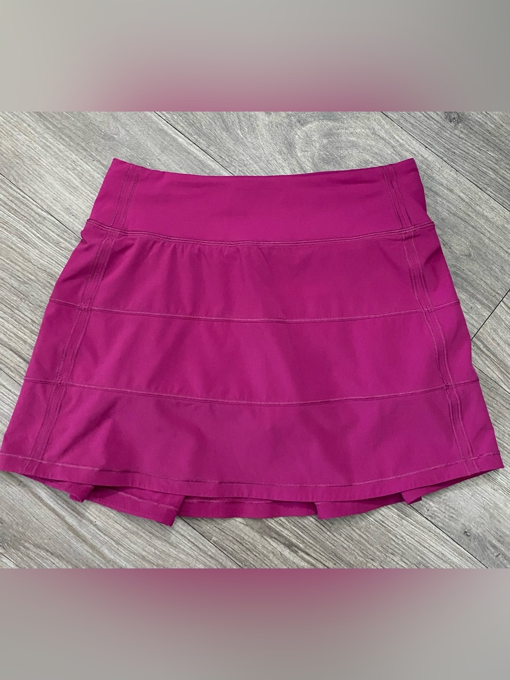 lululemon athletica Pace Rival Mid-Rise Fuchsia Performance Skirt